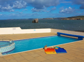 12 Thurlestone Rock
