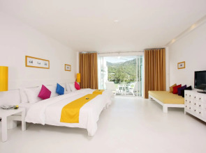 The Old Phuket - Karon Beach Resort