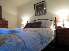 Barrington Wilderness Cedar Lodge Accommodation