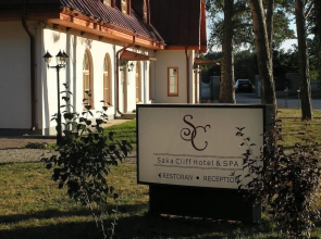 Saka Manor