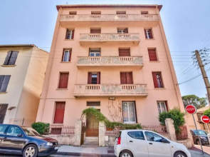 #3 Toulon CENTRE, BALCON, LUMINEUX, STATIONNEMENT FACILE, TOUT CONFORT