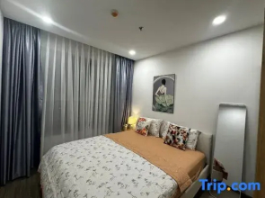 Happy one central 1BR nice condo