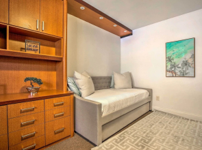 Private Pool & Dock: Coconut Creek Home!