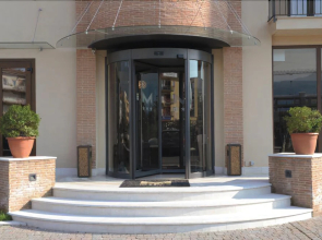 Myres Hotel Residence