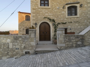 Traditional Apartments Kaladare