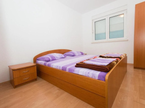 Apartments Maestral