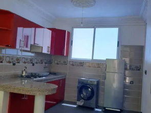 Belle appartements vu mer et la montagne meublée