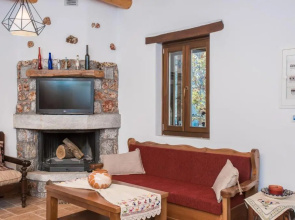 ARADENA TRADITIONAL House 4
