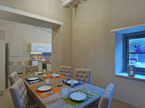 Hydra Moon Villa