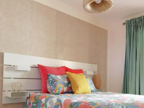 Nautilus I: Casa con terraza y vistas al mar