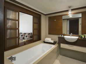Mövenpick Suriwongse Hotel Chiang Mai