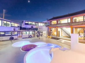 Lijiang Mountain View Homestay