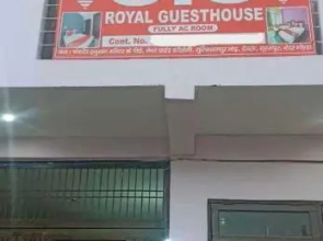 POP Royal Guest House Near GNIDA Office Metro Station