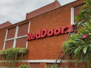 RedDoorz Syariah near Banda Aceh Convention Hall