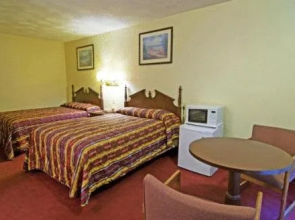 Rumford Motor Inn