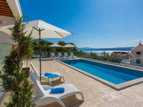 Elegant Villa in Dramalj with Swimming Pool
