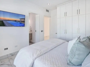 One-of-a-kind Sunset Beach House Oceanfront/islas Del Mar