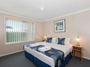 Colonial Court Villas