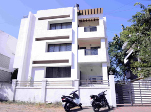 JK Rooms 146 Check Inn Service Apartment