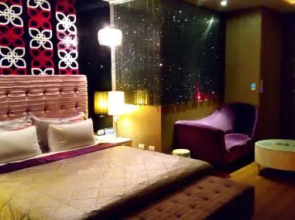 Hua Lun Motel