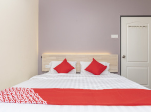 OYO 778 BMW 2 Hotel