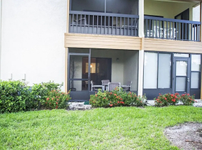 Clubview Country Club 2 Bedroom Condo