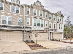 Play Pool & Relax on Deck: N Myrtle Beach Townhome