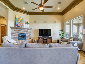 Las Cruces Home w/ Mountain Views & Private Pool!