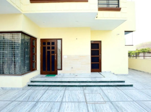 OYO 38009 The Sai Villa