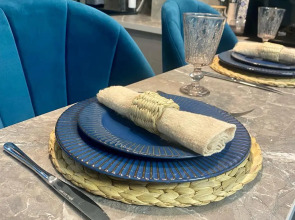 2ROOMS (2РУМС) на площади Сенная