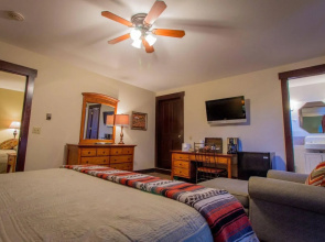Marys Lake Lodge Mountain Resort and Condos