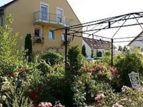 Airport Regentpark Hotel