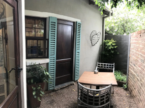 Waterhouse Guest Lodges 236/230 Bourke Street