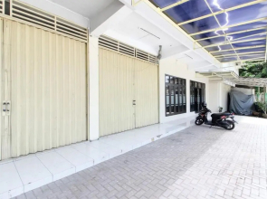 RedDoorz near Jogja Kembali Monument 3