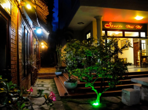 Chao Hotel