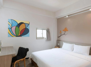 Uno Backpackers Inn