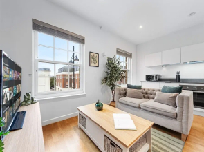 Stunning 1 Bed Apartment Near Heathrow London