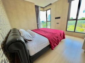 2bedroom condo in heart of Bangkok