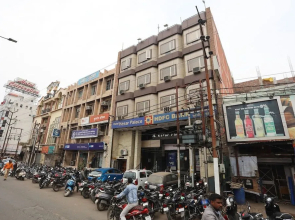 Oyo 30068 Hotel Kesar Palace