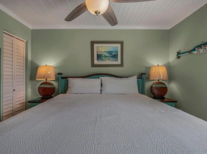 Pet Friendly Condo in Gulf Shores Outdoor Pool