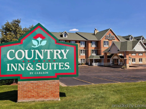 Country Inn & Suites by Radisson, Galena, IL