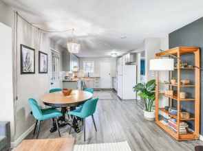 Close to Downtown & Parks: Modern Anchorage Home