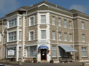 Eliot Hotel