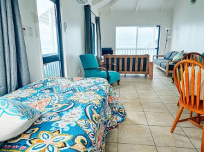 Toreaiva Beachfront Studios