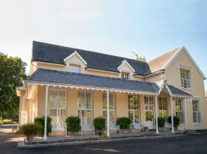 Greenway Manor Hotel