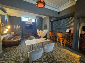 OYO Ivy Hotel