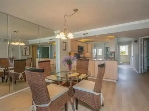 Siesta Beach Retreat Poolside 2BR Condo