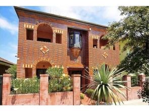 Bondi Beach Breeze - A Bondi Beach Holiday Home