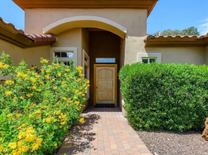 Casa Dynamite 4 Bedroom Home by RedAwning