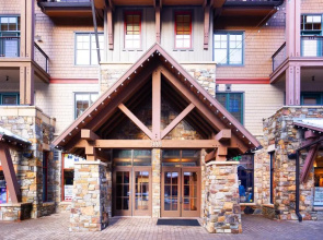 Top Floor Residence in The Village at Northstar! - Iron Horse North 306